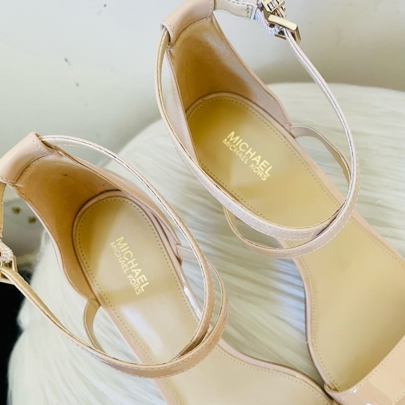 Michael Kors “Ava” Mid Sandal - Picture 4 of 9